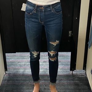 American eagle ripped jeans